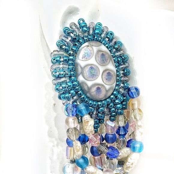 Blue pink ab iridescent festoon chandelier hand beaded large pierced earrings - Picture 12 of 12